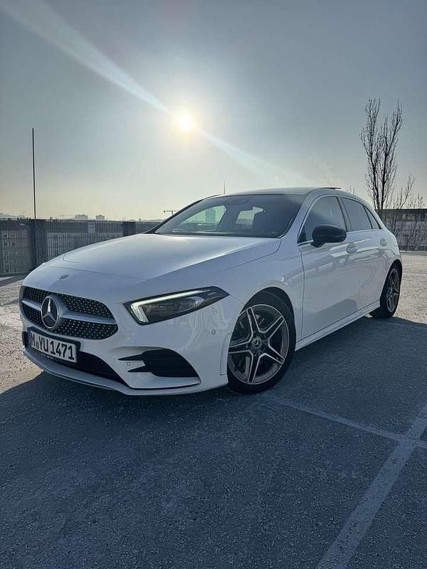 Gebraucht Mercedes A250 224 PS (164 kW) 2019 Weiß Kleinwagen