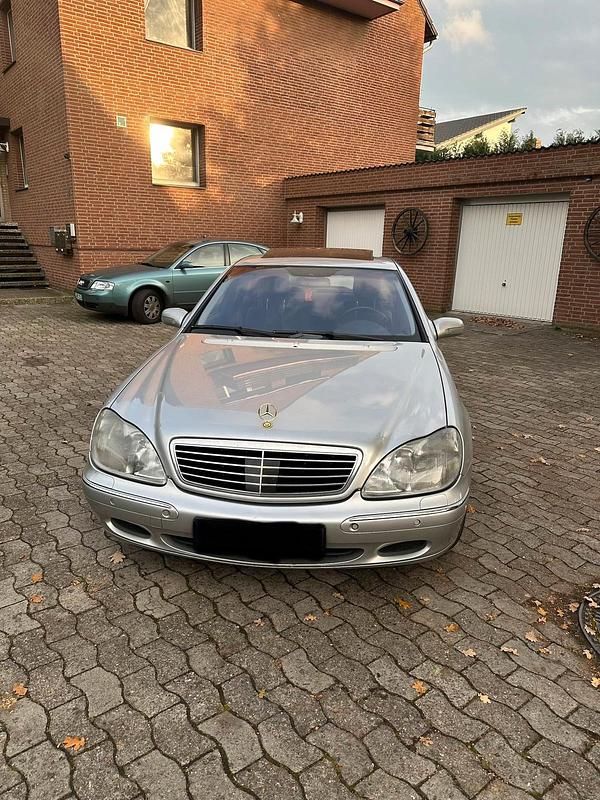 Silber Gebraucht 1999 Mercedes S500 Limousine | 4.500 € (Guter Preis) - Bild 1/4