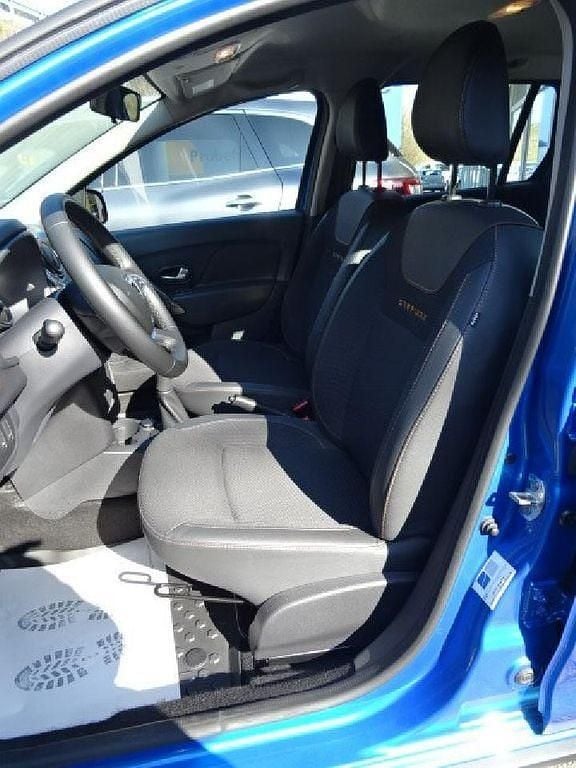 Gebraucht Dacia Logan MCV Celebration 90 PS (66 kW) 2017 Blau Limousine