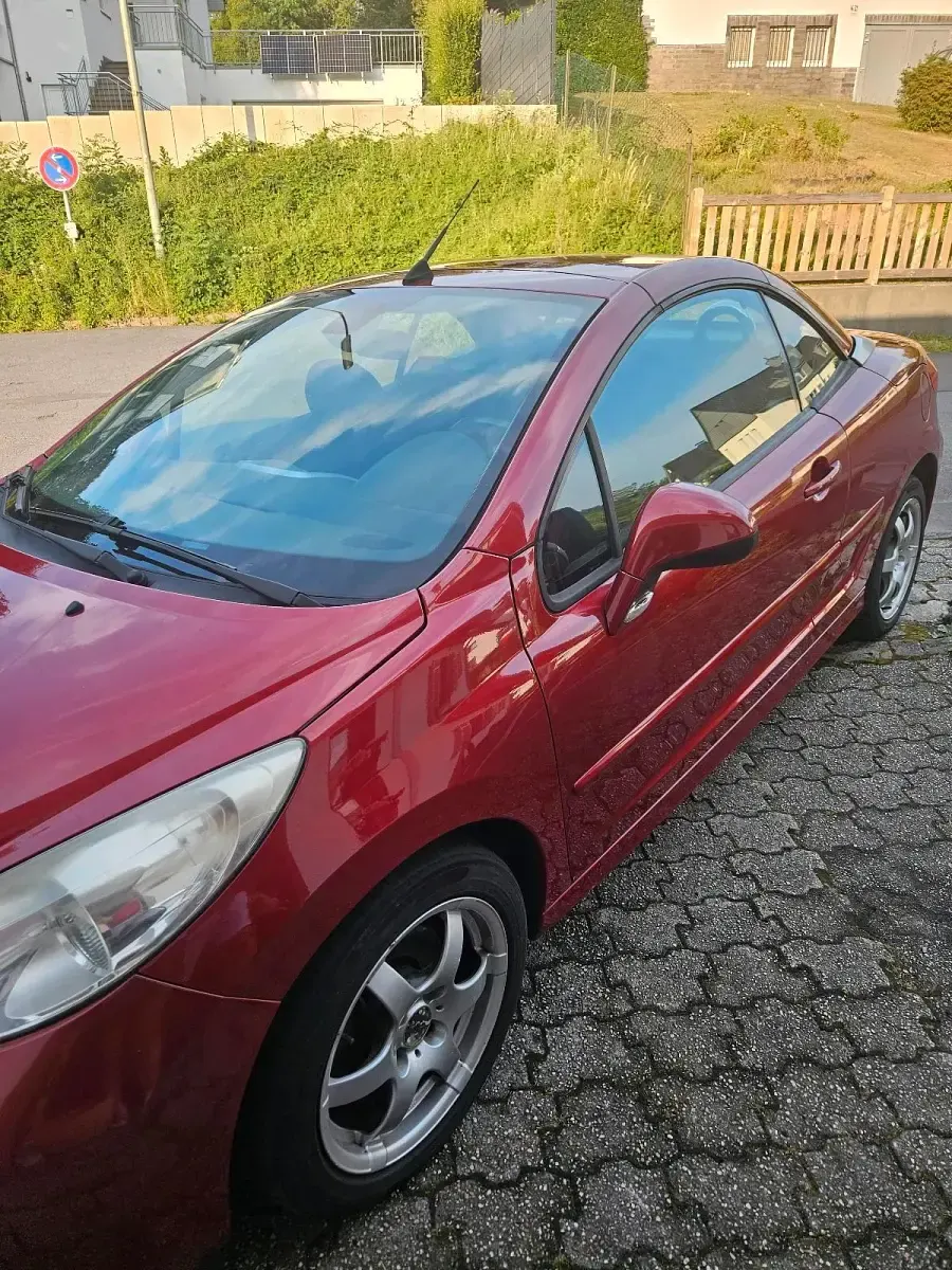 Gebraucht Peugeot 207 CC 150 PS (110 kW) 2008 Cabrio