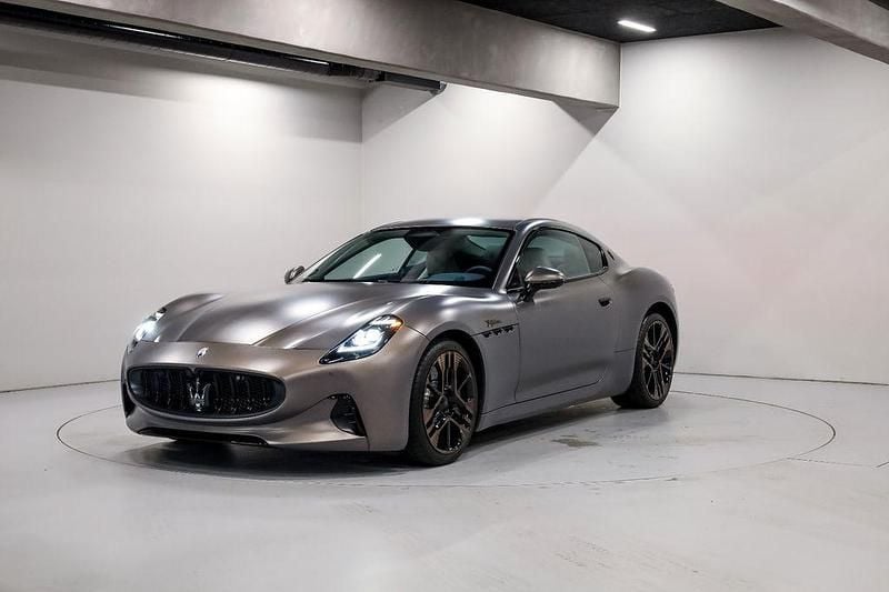 Neu Maserati Granturismo 559 kW (761 PS) 2025 Violett Coupé
