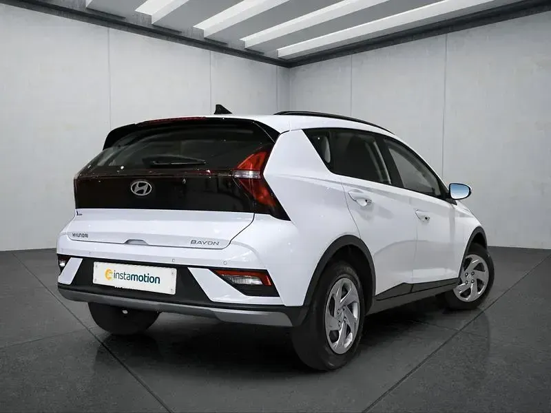 Neu Hyundai Bayon 101 PS (74 kW) 2025 Weiß SUV