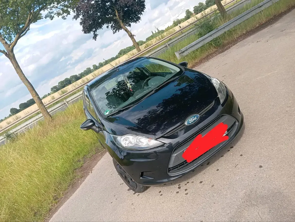 Gebraucht Ford Fiesta 82 PS (60 kW) 2009 Schwarz Kleinwagen