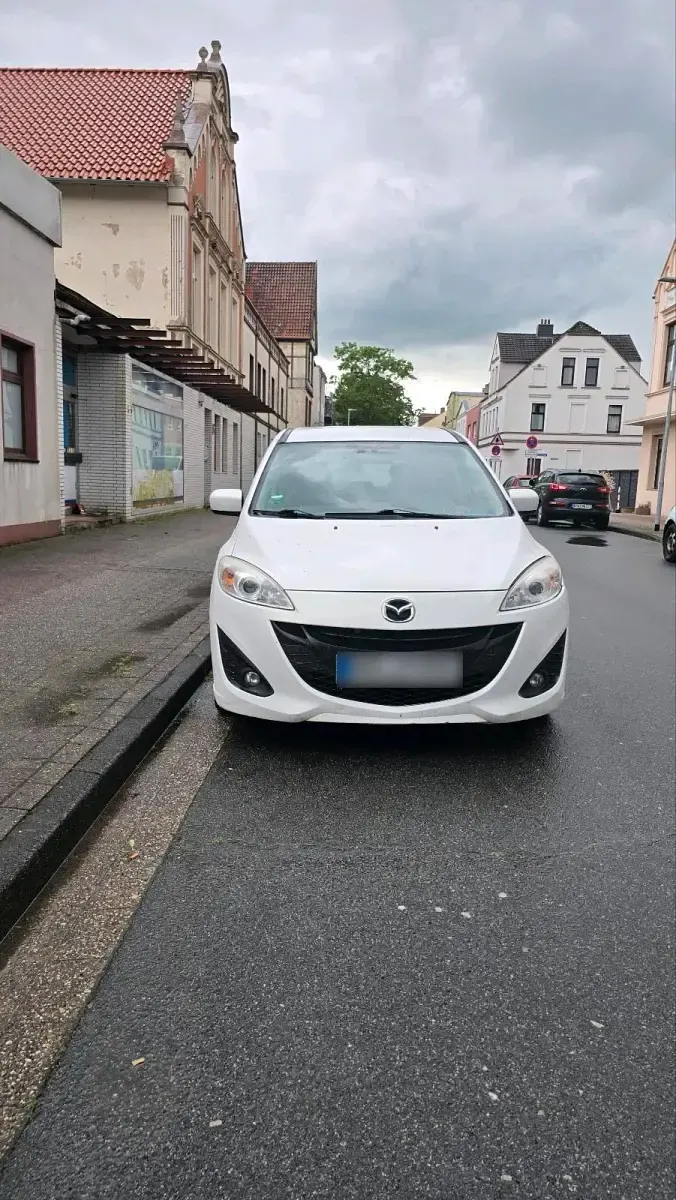 Gebraucht Mazda 5 116 PS (85 kW) 2011 Weiß Van / Kleinbus