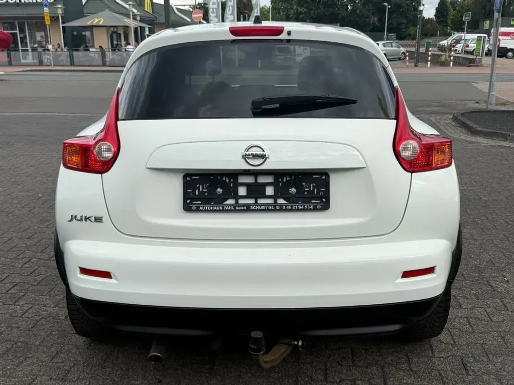 Gebraucht Nissan Juke Acenta 117 PS (86 kW) 2012 Weiß SUV