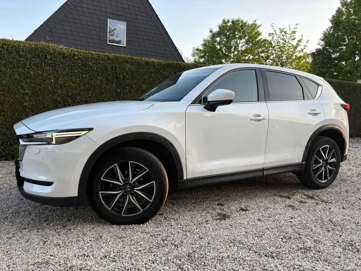 Second-hand Mazda CX-5 Sports-Line 175 CP (128 kW) 2017 Alb SUV
