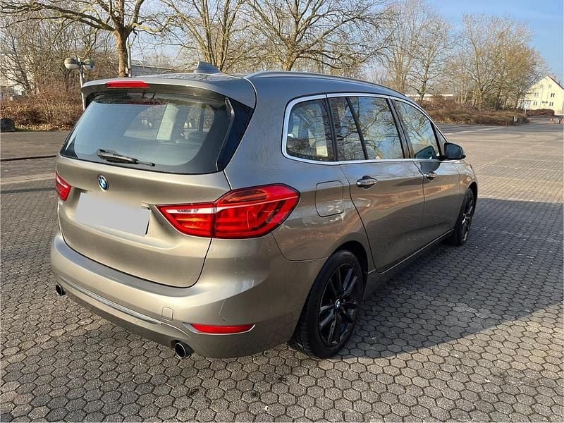 Gebraucht BMW 220 Gran Tourer Luxury Line 192 PS (141 kW) 2017 Beige Van / Kleinbus