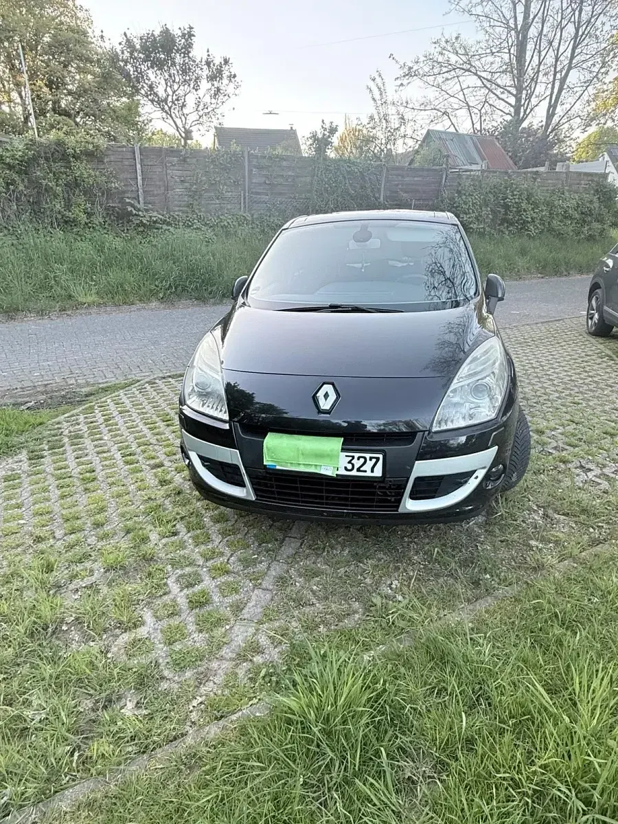 Gebraucht Renault Scenic E-Tech 136 PS (100 kW) 2009 Schwarz SUV