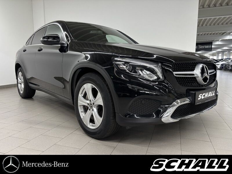 Schwarz Gebraucht 2019 Mercedes GLC220 AMG SUV | 36.879 € (Fairer Preis) - Bild 1/4