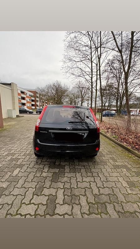 Gebraucht Ford Fiesta 69 PS (50 kW) 2007 Schwarz Kleinwagen