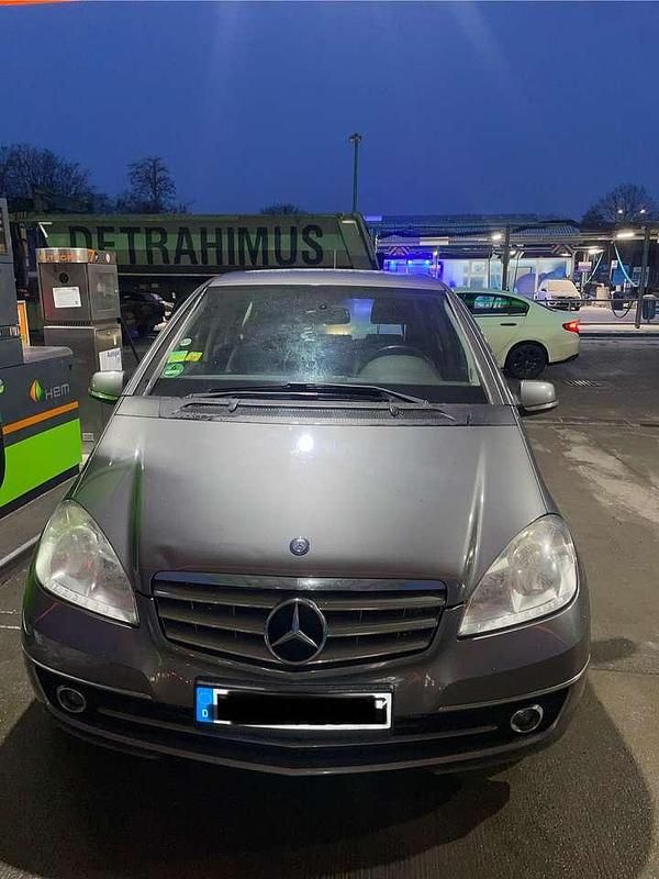 Gebraucht Mercedes A180 Elegance 109 PS (80 kW) 2009 Limousine