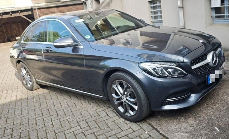 Gebraucht Mercedes C180 156 PS (114 kW) 2014 Grau Limousine
