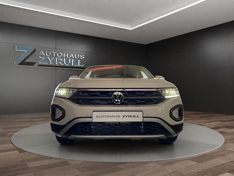 Grau Gebraucht 2025 VW T-Roc SUV | 24.990 € (Guter Preis) - Bild 1/4