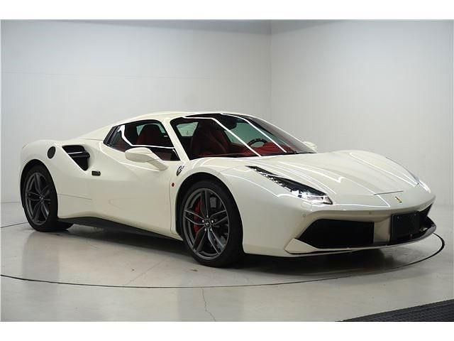 Gebraucht Ferrari 488 669 PS (492 kW) 2016 Weiß Cabrio