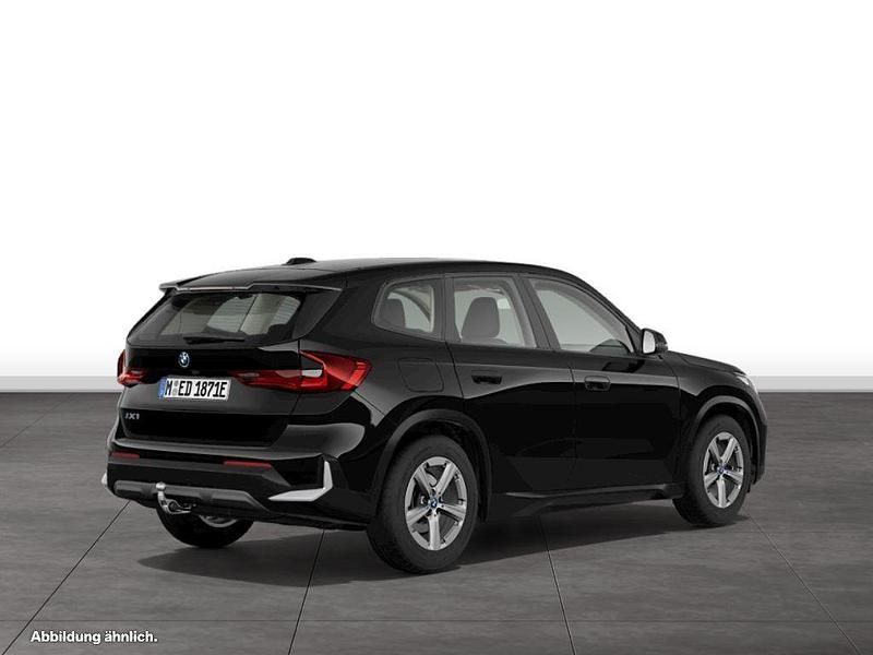 Schwarz Gebraucht 2024 BMW iX1 SUV | 50.564 € - Bild 1/2