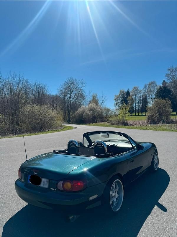 Second-hand Mazda MX5 110 CP (80 kW) 1999 Verde Cabrio