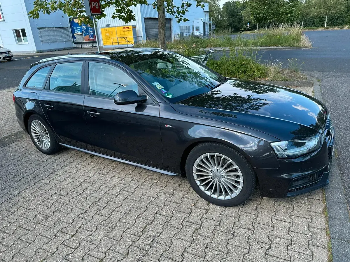 Gebraucht Audi A4 S-Line 190 PS (139 kW) 2015 Grau Limousine
