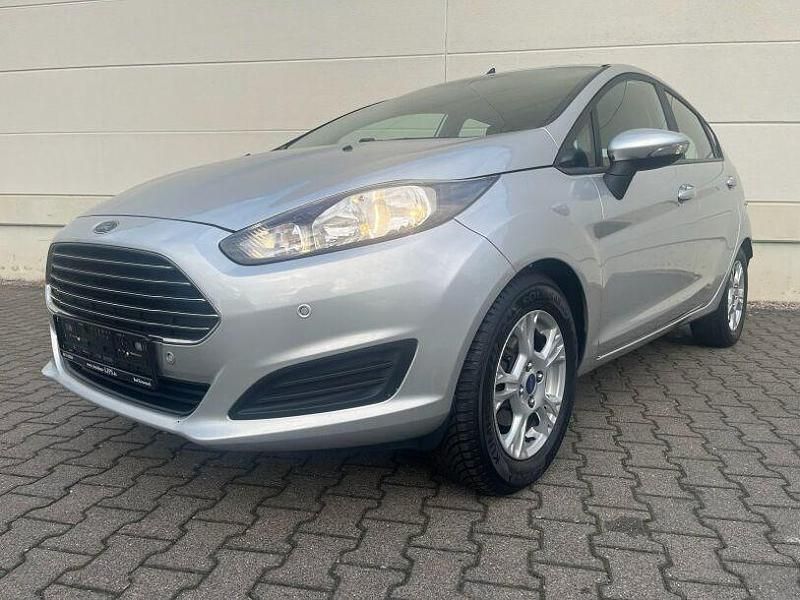 Gebraucht Ford Fiesta SYNC Edition 82 PS (60 kW) 2014 Polarsilber metallic Kleinwagen