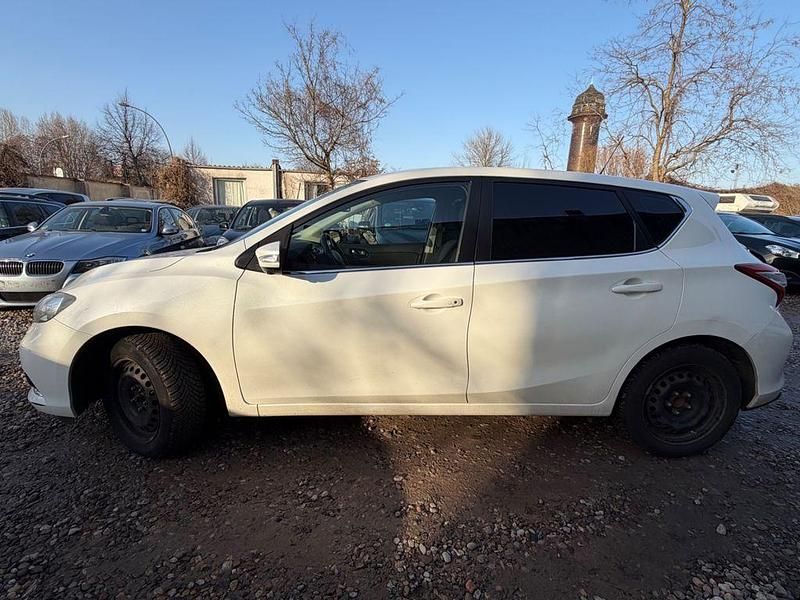 Gebraucht Nissan Pulsar Acenta 110 PS (80 kW) 2014 Weiß Kleinwagen