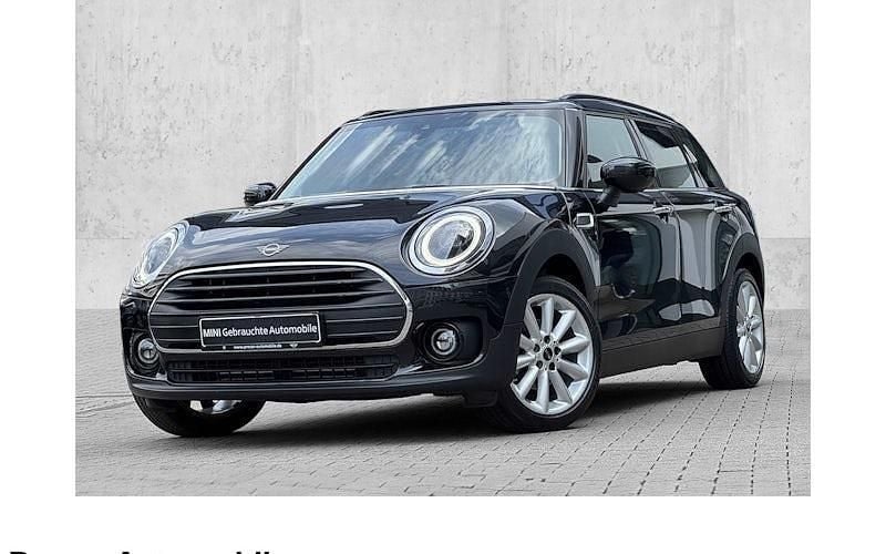Midnight black metallic Gebraucht 2022 Mini One Clubman Kombi | 23.490 € (Fairer Preis) - Bild 1/4