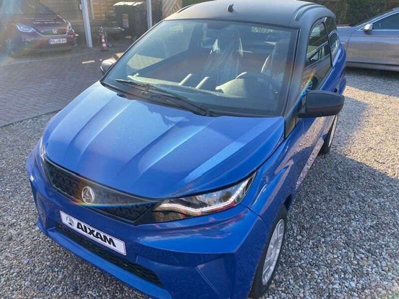 Saphirblau Neu 2024 Aixam Crossline Kleinwagen | 16.640 € - Bild 1/4
