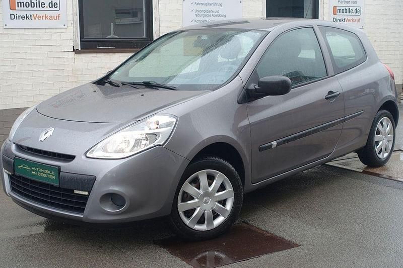 Gebraucht Renault Clio III 75 PS (55 kW) 2012 Grau Kleinwagen