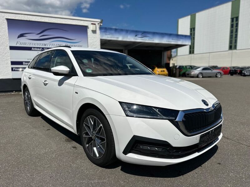 Weiß Gebraucht 2023 Skoda Octavia Ambition Kombi | 20.000 € (Guter Preis) - Bild 1/4