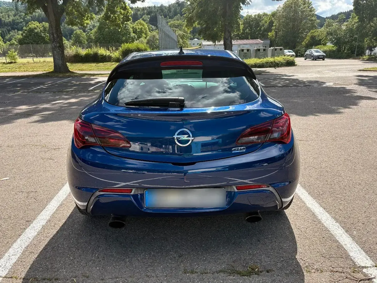 Gebraucht Opel Astra GTC 170 PS (125 kW) 2014 Blau Coupé