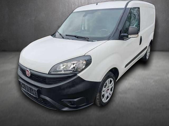 Weiß Gebraucht 2020 Fiat Doblò Basis Van / Kleinbus | 11.700 € (Teuer) - Bild 1/1