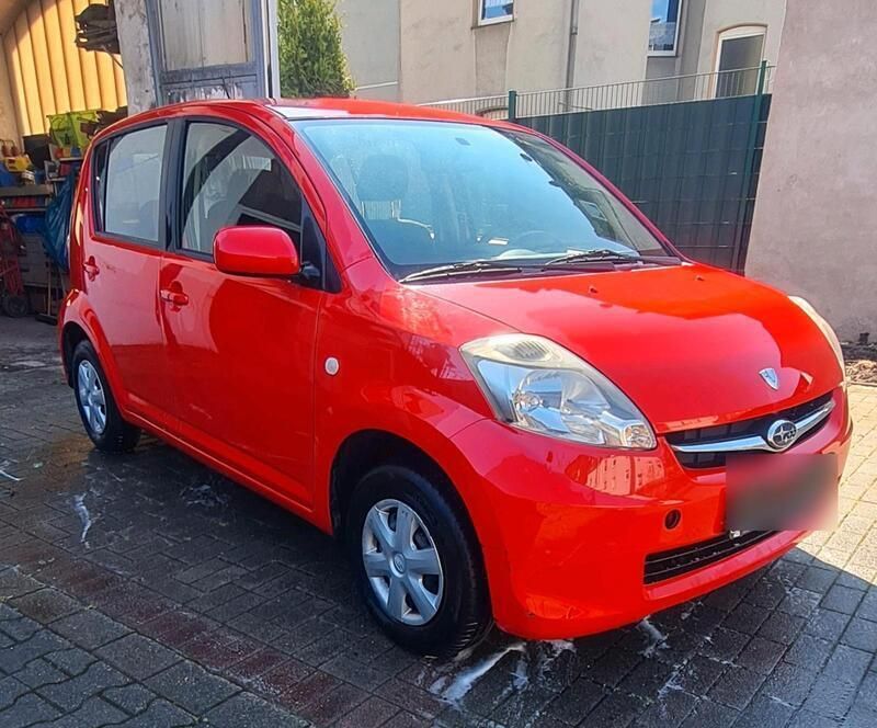 Rot Gebraucht 2009 Subaru Justy Kleinwagen | 2.200 € - Bild 1/4
