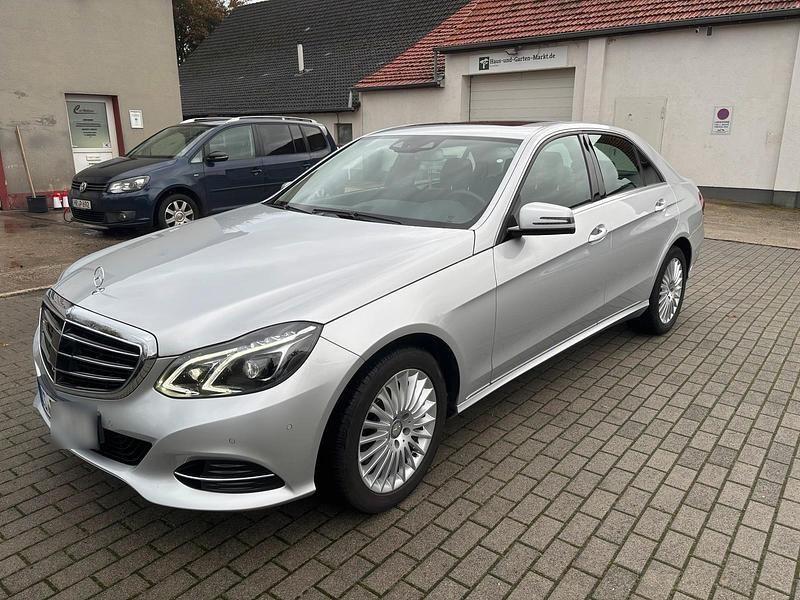 Usata Mercedes E350 252 CV (185 kW) 2013 Argento Berlina