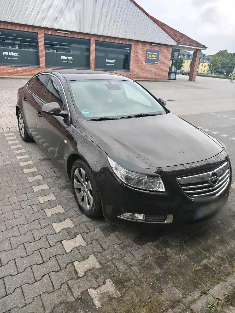 Gebraucht Opel Insignia 130 PS (95 kW) 2012 Braun Coupé