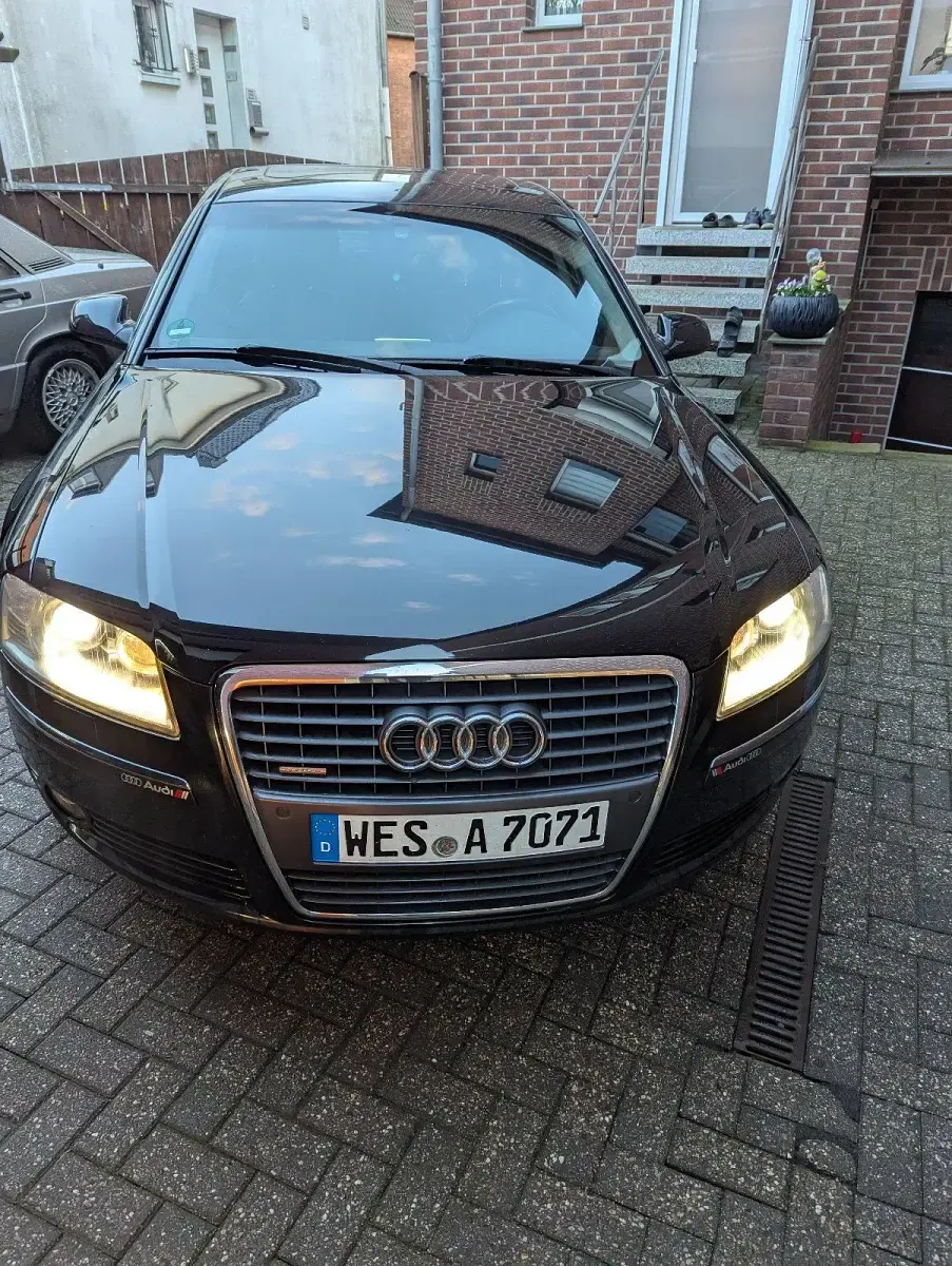 Gebraucht Audi A8 260 PS (191 kW) 2005 Schwarz Limousine