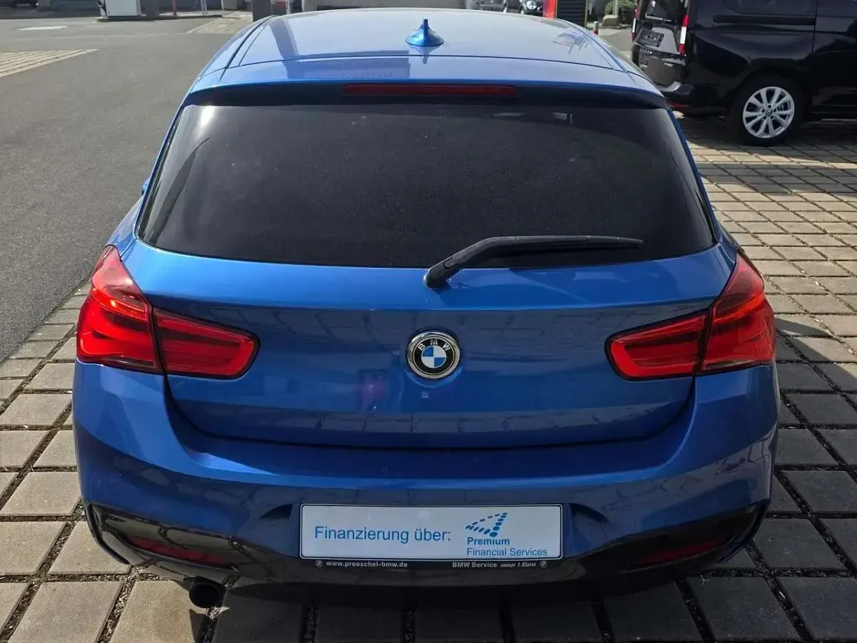 Gebraucht BMW 120 M Sport 177 PS (130 kW) 2015 Estorilblau metallic Kleinwagen
