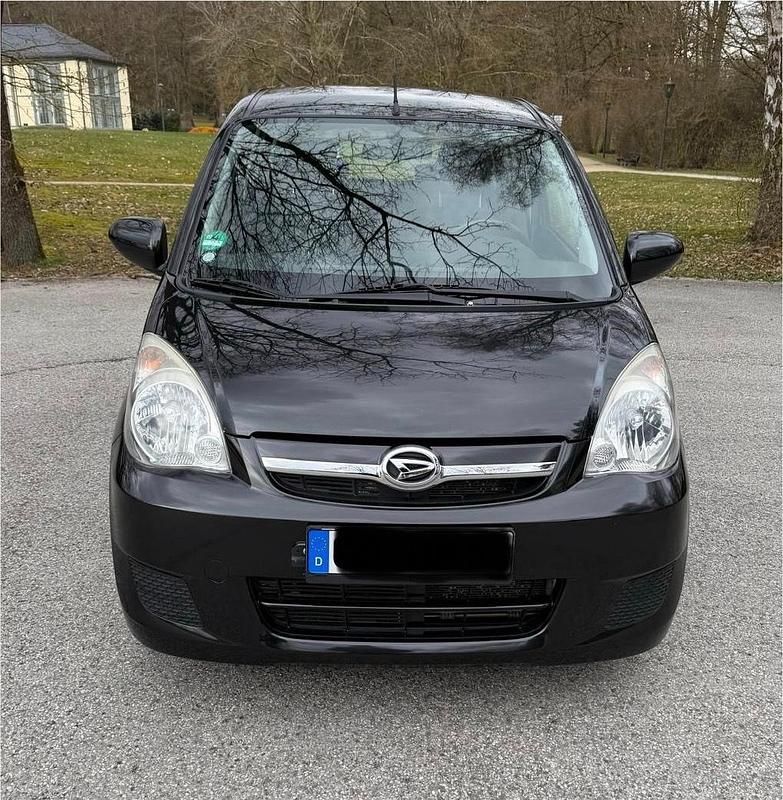Gebraucht Daihatsu Cuore 69 PS (50 kW) 2008 Schwarz Kleinwagen