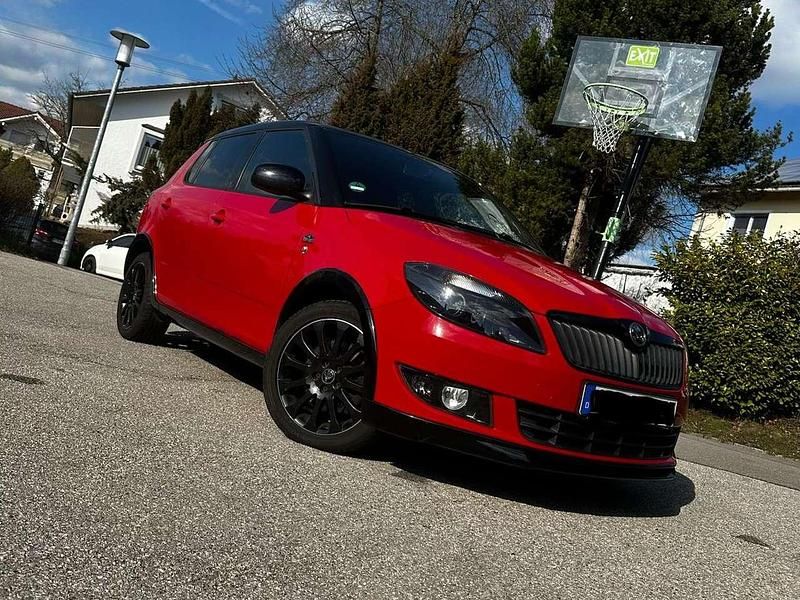 Gebraucht Skoda Fabia Monte Carlo 105 PS (77 kW) 2014 Rot Limousine