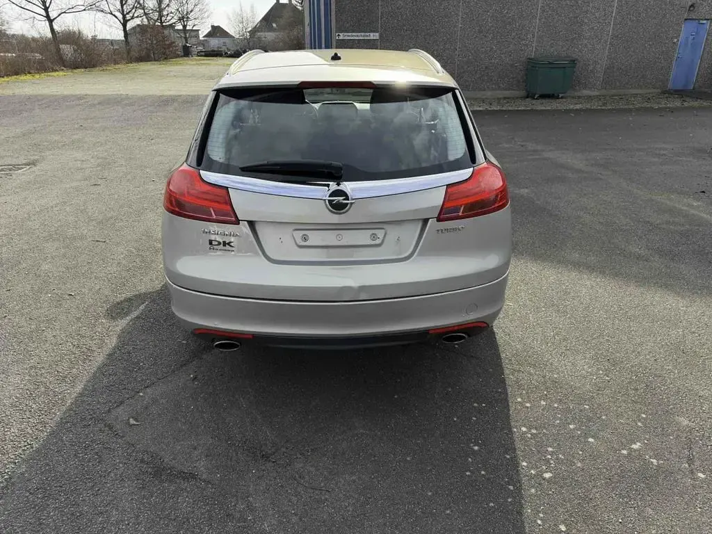 Gebraucht Opel Insignia Edition 179 PS (131 kW) 2010 Kombi