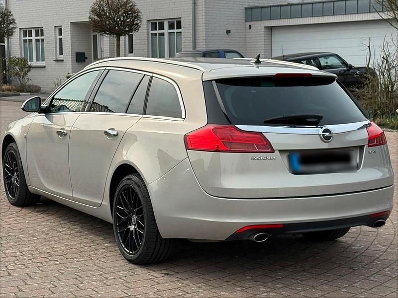 Gebraucht Opel Insignia 260 PS (191 kW) 2009 Kombi