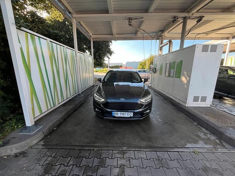 Silber Gebraucht 2018 Ford Fusion Limousine | 6.500 € - Bild 1/4