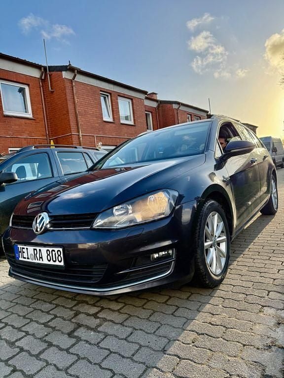 Gebraucht VW Golf VII LOUNGE 110 PS (80 kW) 2015 Grau Kombi