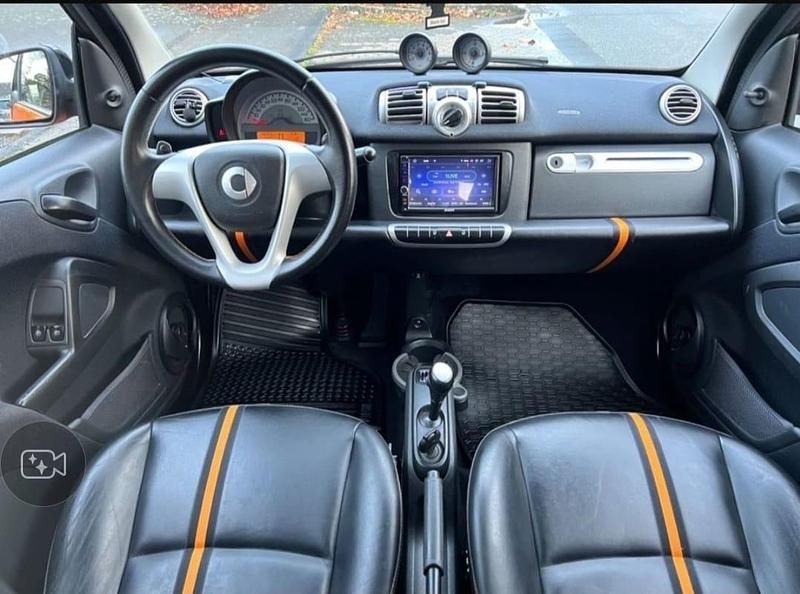 Orange Gebraucht 2011 Smart ForTwo Coupé Coupé | 5.800 € (Fairer Preis) - Bild 1/4