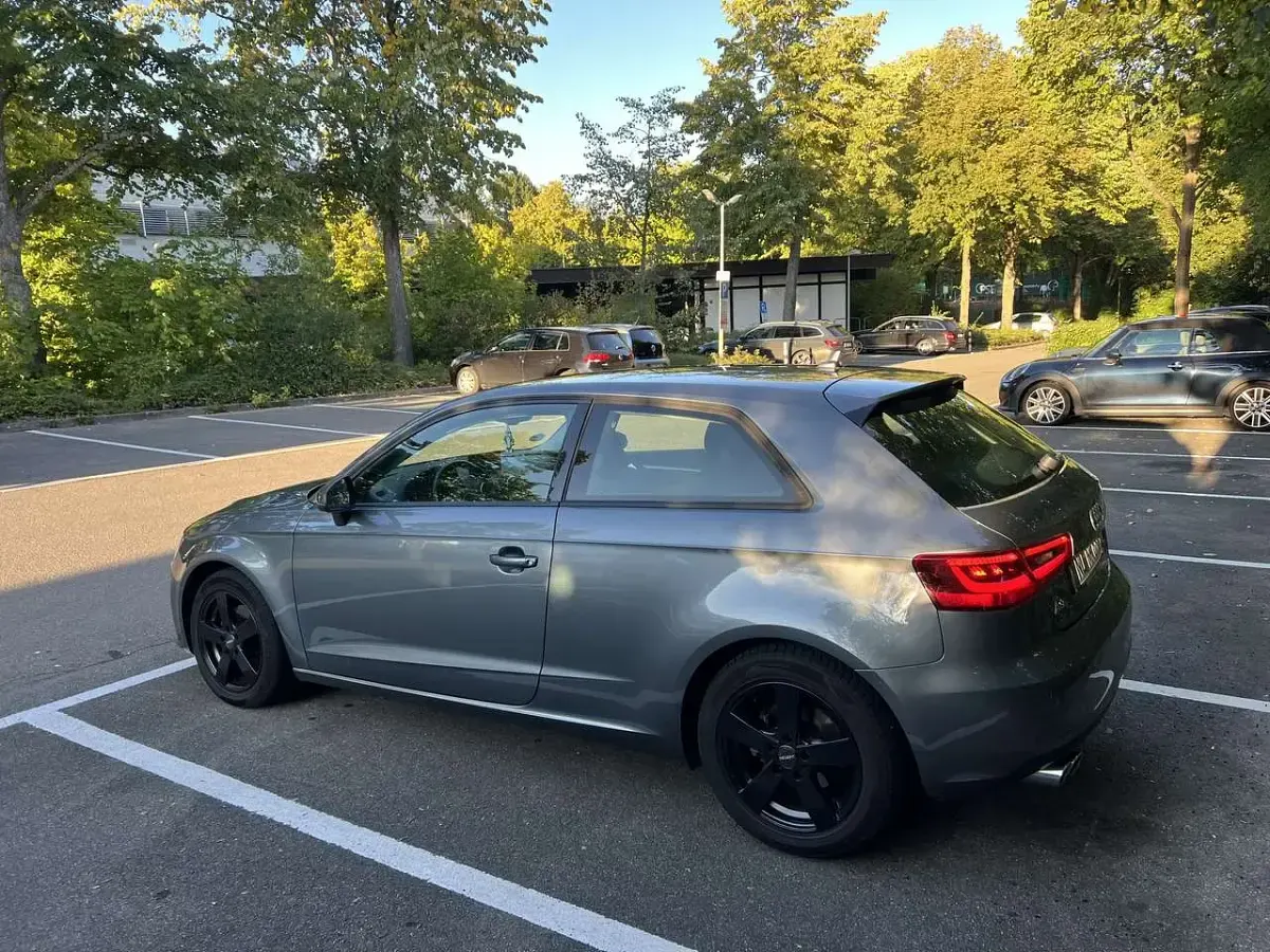 Gebraucht Audi A3 S-Line 150 PS (110 kW) 2013 Grau Kleinwagen