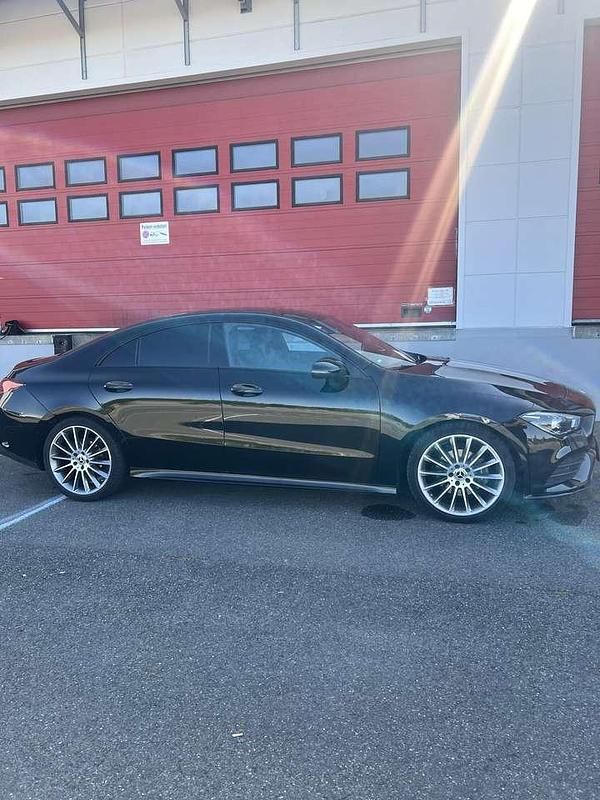 Schwarz Gebraucht 2020 Mercedes CLA180 AMG line Limousine | 24.000 € (Fairer Preis) - Bild 1/4
