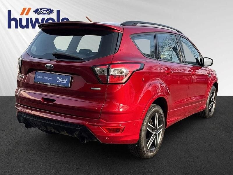 Gebraucht Ford Kuga ST-Line 150 PS (110 kW) 2018 Metallic) (rot SUV