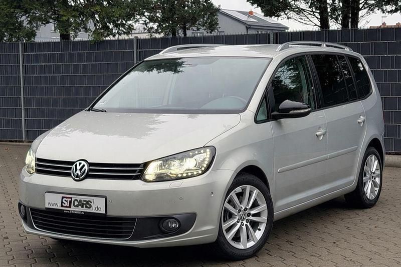 Gold Gebraucht 2011 VW Touran Style Van / Kleinbus | 7.190 € (Fairer Preis) - Bild 1/4