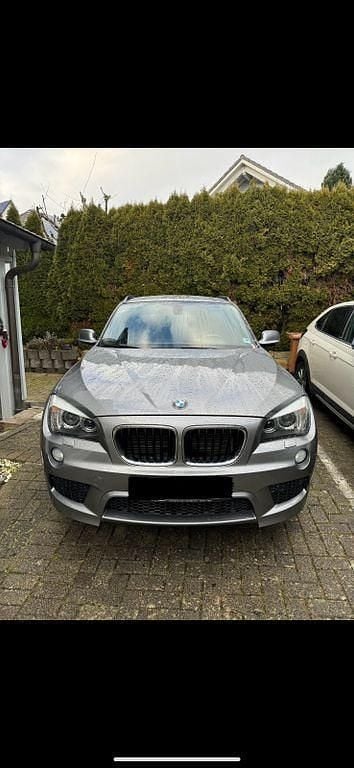 Grau Gebraucht 2012 BMW X1 M Sport SUV | 11.100 € (Fairer Preis) - Bild 1/4