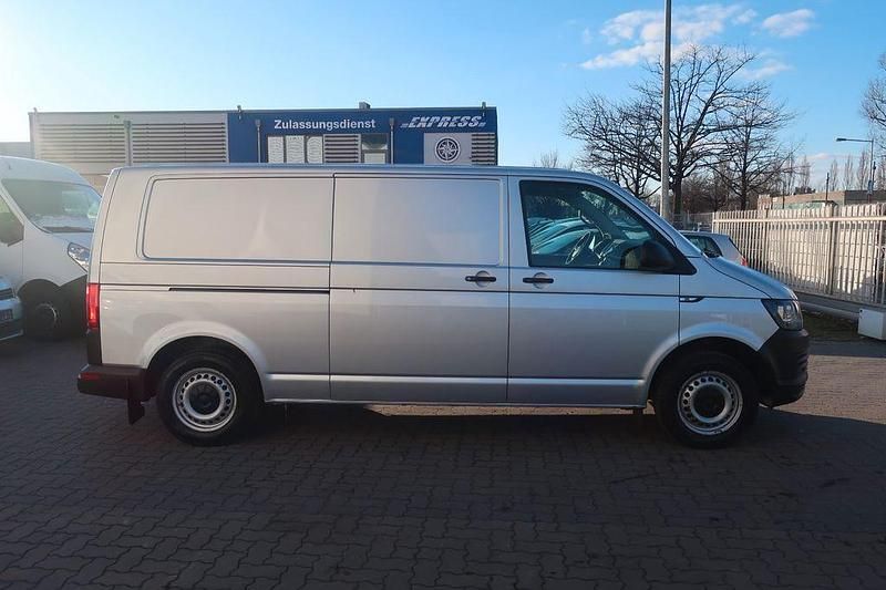 Gebraucht VW Transporter 114 PS (83 kW) 2018 Silber Van