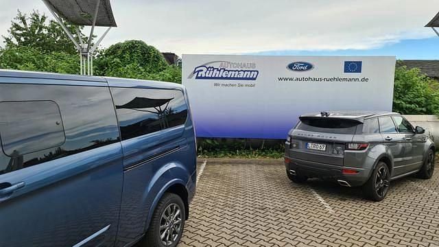 Blau Gebraucht 2023 Ford Tourneo Custom Titanium X Van | 47.549 € (Fairer Preis) - Bild 1/4