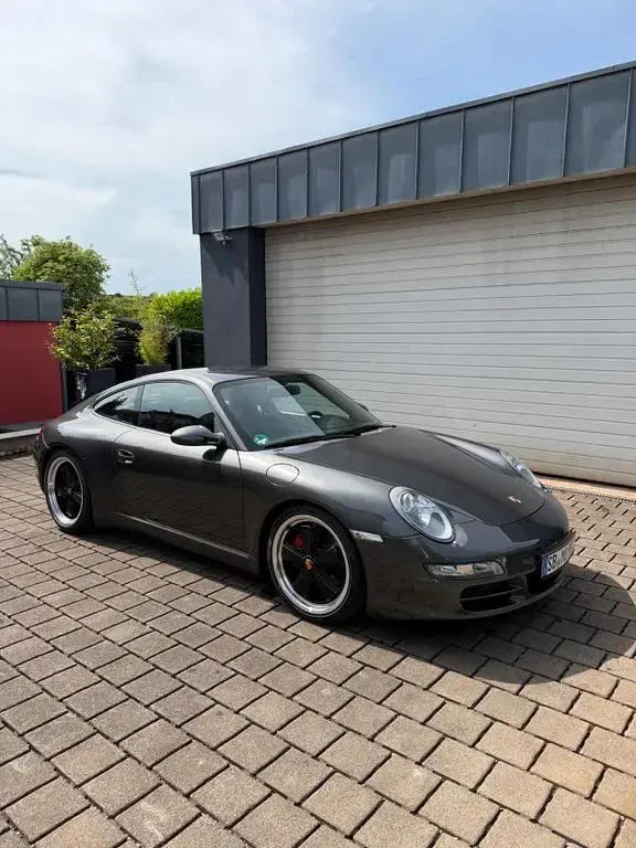 Gebraucht Porsche 911 Carrera 4 325 PS (239 kW) 2007 Grau Coupé