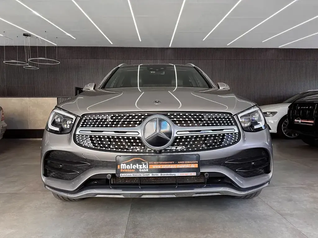 Gebraucht Mercedes GLC220 AMG 194 PS (142 kW) 2020 Mojavesilber SUV